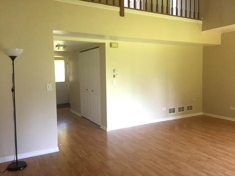 977 Old Oak Cir, Algonquin, IL 60102 photo 4