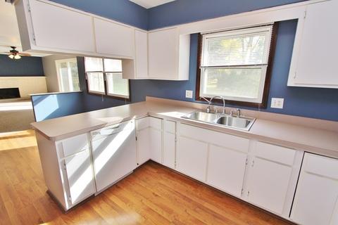 303 Andrew Ave, Dwight, IL 60420 photo 12