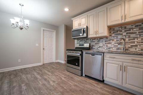 740 Mohawk Dr, Lowell, IN 46356 photo 4