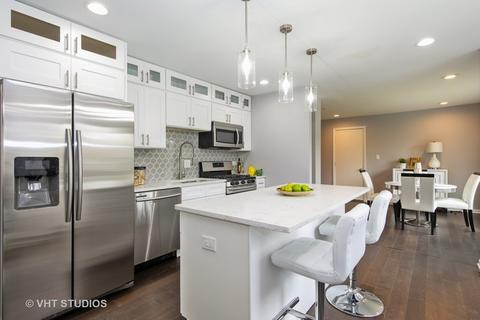 2031 W Parkview Cir, Hoffman Estates, IL 60169 photo 5