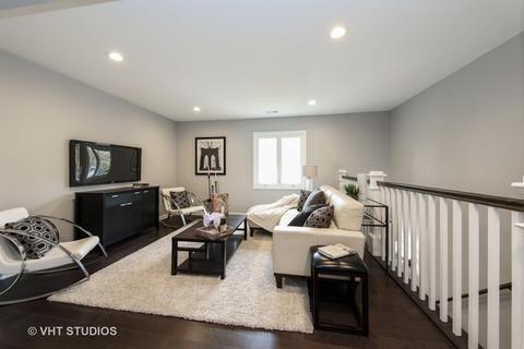 2031 W Parkview Cir, Hoffman Estates, IL 60169 photo 9