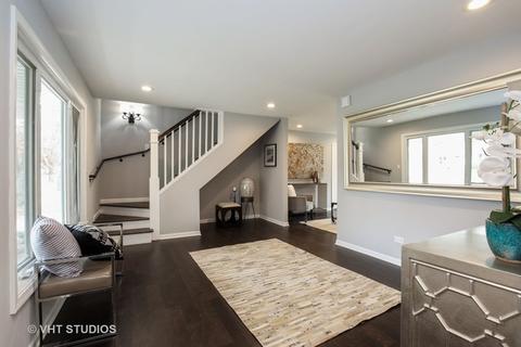 2031 W Parkview Cir, Hoffman Estates, IL 60169 photo 2