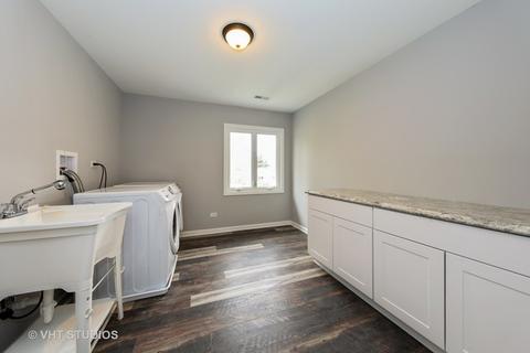 2031 W Parkview Cir, Hoffman Estates, IL 60169 photo 18