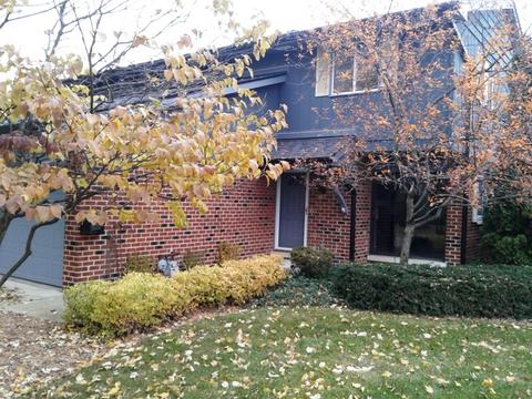 1255 Folkstone Ct, Wheaton, IL 60189 photo 1