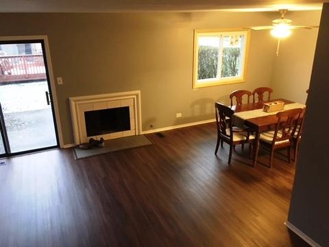 1255 Folkstone Ct, Wheaton, IL 60189 photo 2
