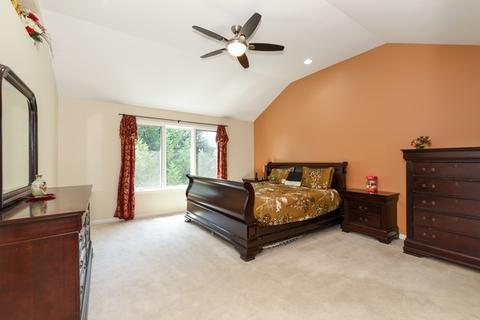 689 E Nerge Rd, Roselle, IL 60172 photo 14
