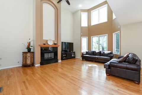 689 E Nerge Rd, Roselle, IL 60172 photo 7