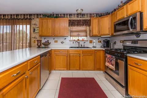2006 Ridge Moor Dr, Plainfield, IL 60586 photo 9