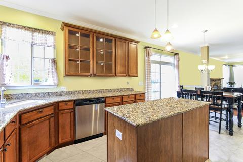 812 Beech Dr, Elgin, IL 60120 photo 8