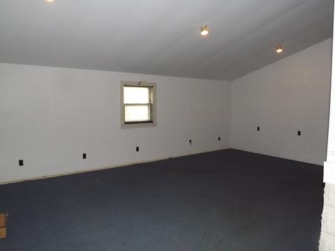 355 E Center St, Sheldon, IL 60966 photo 6
