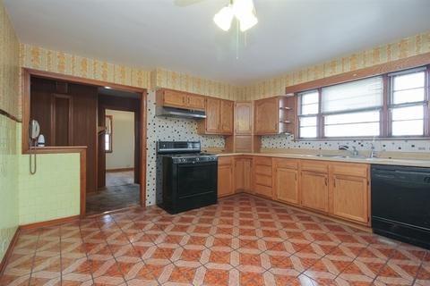 31 E 34th Pl, Steger, IL 60475 photo 4