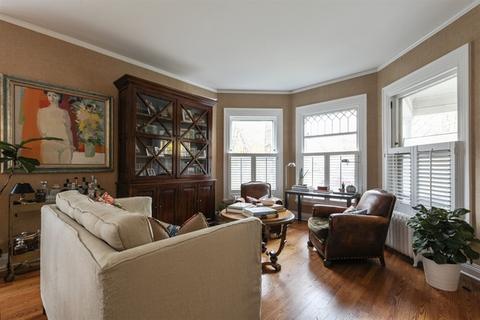 1207 Maple Ave, Evanston, IL 60202 photo 3