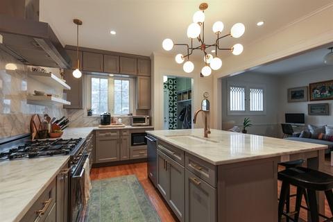 1207 Maple Ave, Evanston, IL 60202 photo 6