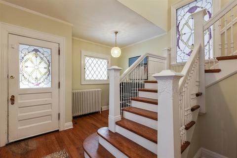 1207 Maple Ave, Evanston, IL 60202 photo 2