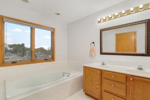 4445 Lawndale Ave, Lyons, IL 60534 photo 21