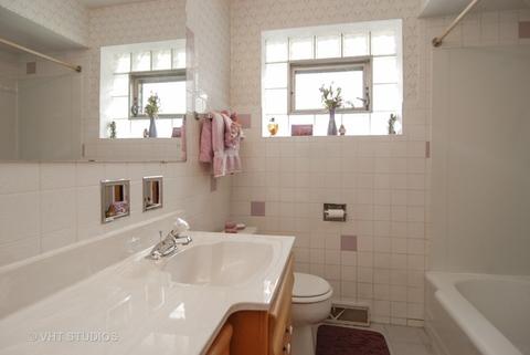 2245 S 22nd Ave, Broadview, IL 60155 photo 8