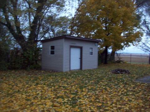 301 5th St, Walnut, IL 61376 photo 4