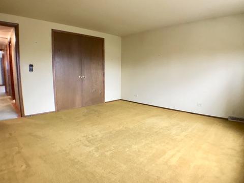 247 Coachmaker Dr, Northbrook, IL 60062 photo 21