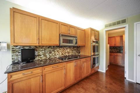 1689 Seton Rd, Northbrook, IL 60062 photo 7