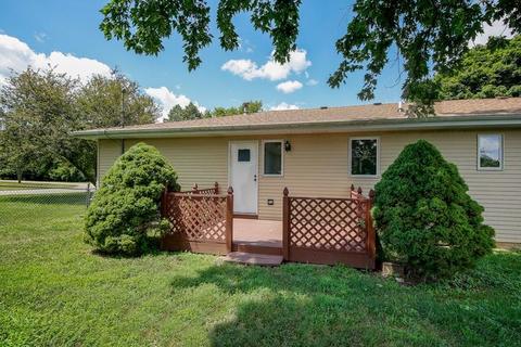 717 Peck Pl, Elgin, IL 60120 photo 11