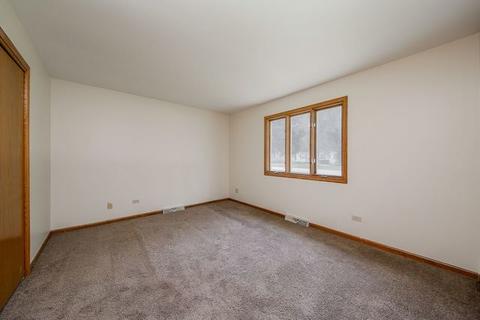 717 Peck Pl, Elgin, IL 60120 photo 6