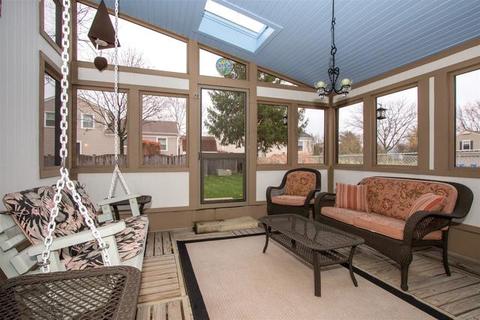831 S Cleburne Ave, Bartlett, IL 60103 photo 21