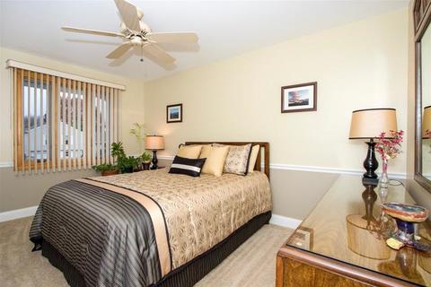 831 S Cleburne Ave, Bartlett, IL 60103 photo 13