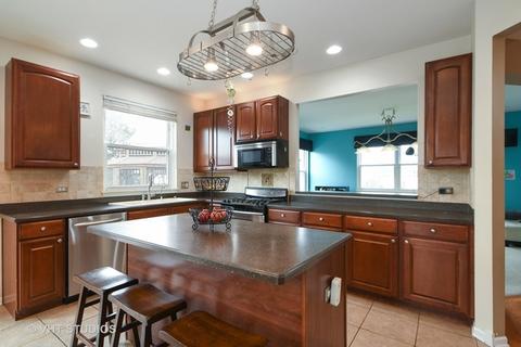 15016 Meadow Ln, Plainfield, IL 60544 photo 3
