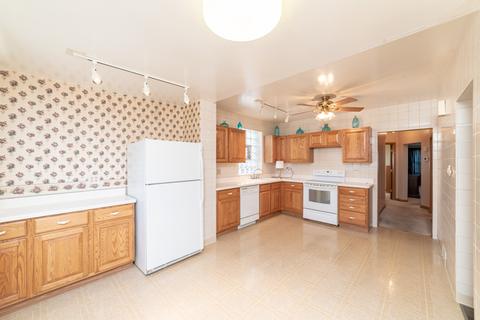 1448 Harvey Ave, Berwyn, IL 60402 photo 10