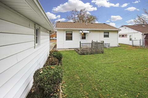 927 Monroe Dr, Freeport, IL 61032 photo 16
