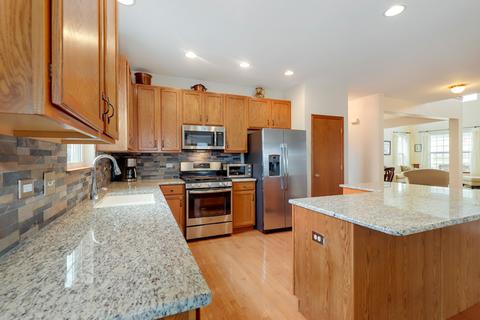 357 Jackson Ct, Gilberts, IL 60136 photo 12