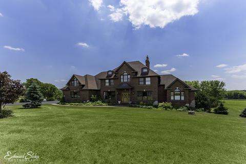 10605 Button Rd, Hebron, IL 60034 photo 1