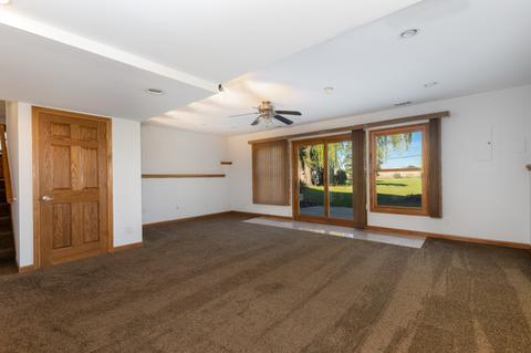 2071 E Parkview Cir, Hoffman Estates, IL 60169 photo 7