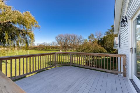 2071 E Parkview Cir, Hoffman Estates, IL 60169 photo 22