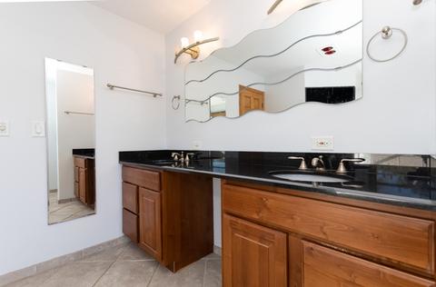 2071 E Parkview Cir, Hoffman Estates, IL 60169 photo 20