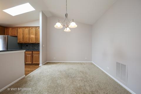 6660 Snug Harbor Dr, Willowbrook, IL 60527 photo 9