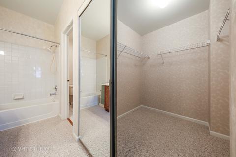 6660 Snug Harbor Dr, Willowbrook, IL 60527 photo 15