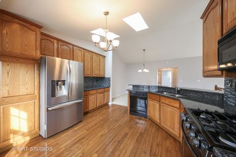 6660 Snug Harbor Dr, Willowbrook, IL 60527 photo 6