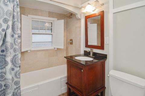 240 Blackhawk Rd, Riverside, IL 60546 photo 12