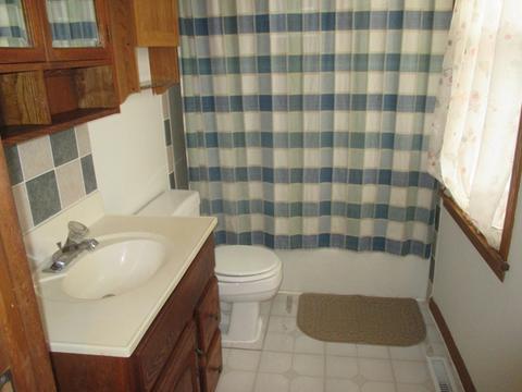 507 Grant St, Peru, IL 61354 photo 16