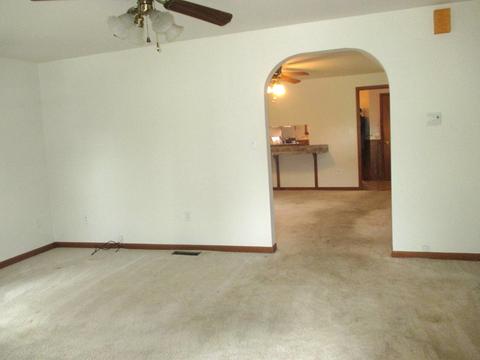 507 Grant St, Peru, IL 61354 photo 6