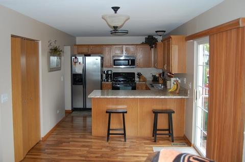 7424 Kenicott Ln, Plainfield, IL 60586 photo 4