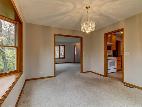 183 Iona Ter, Algonquin, IL 60102 photo 11