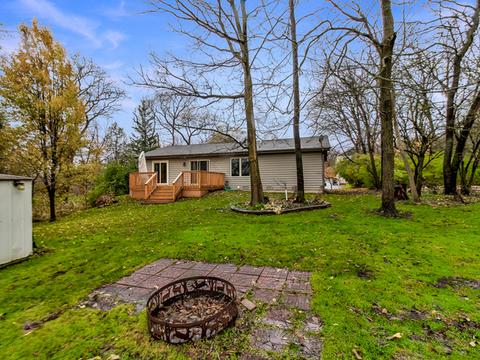183 Iona Ter, Algonquin, IL 60102 photo 6