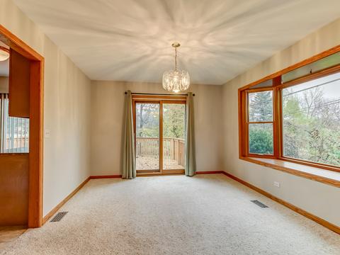 183 Iona Ter, Algonquin, IL 60102 photo 10