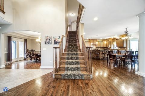 26426 Silverleaf Dr, Plainfield, IL 60585 photo 2