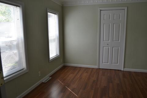 227 E 5th St, Spring Valley, IL 61362 photo 10