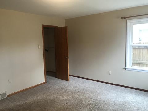 1254 S 6th Ave, Kankakee, IL 60901 photo 11