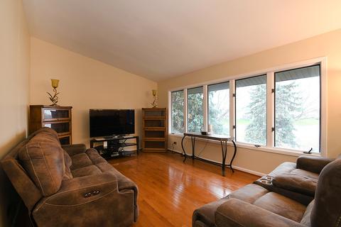 2333 Olde Mill Rd, Plainfield, IL 60586 photo 3