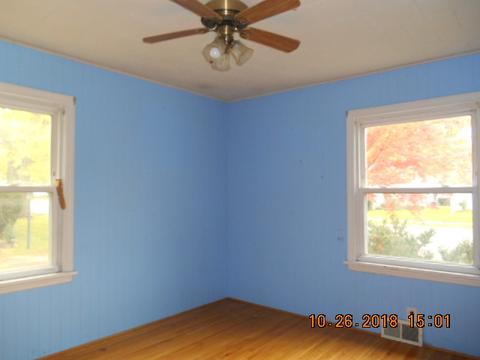 1048 State St, Ottawa, IL 61350 photo 4